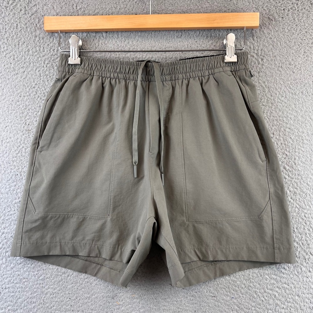 Lululemon Bowline‎ Shorts  Mens Size S Gray  Stretch Athletic Casual